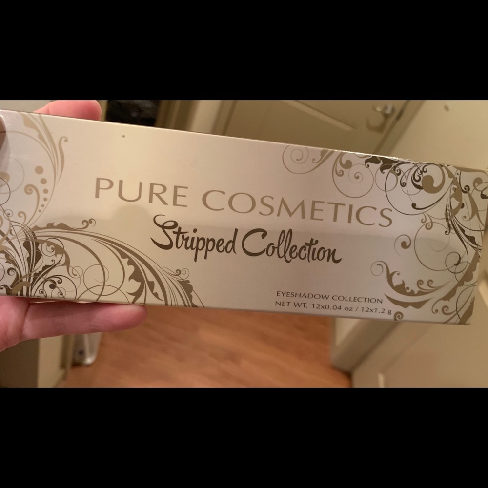 Don’t use eyeshadow. Brand New!